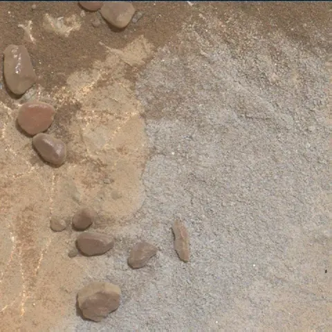 Sol 2172: Mars Hand Lens Imager (MAHLI)
