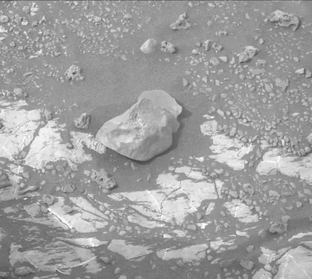 Sol 2173: Mast Camera (Mastcam)