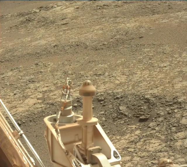 Sol 2214: Mast Camera (Mastcam)