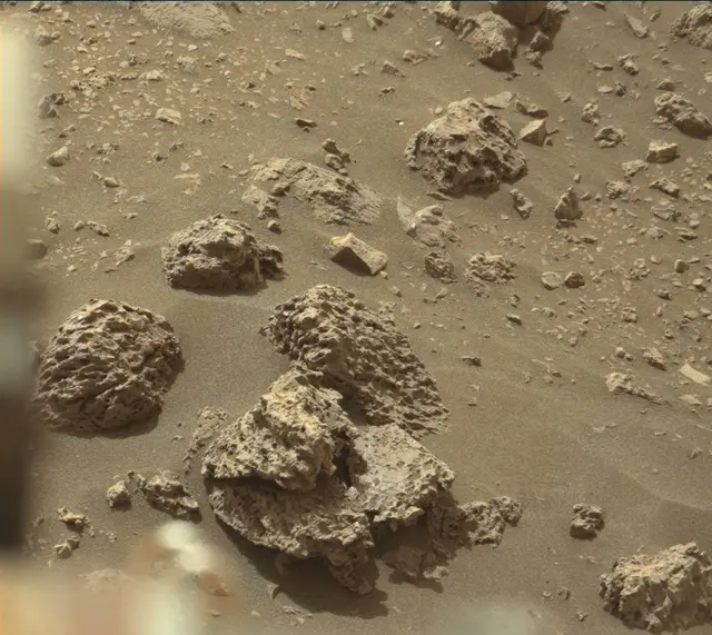Sol 2217: Mast Camera (Mastcam)