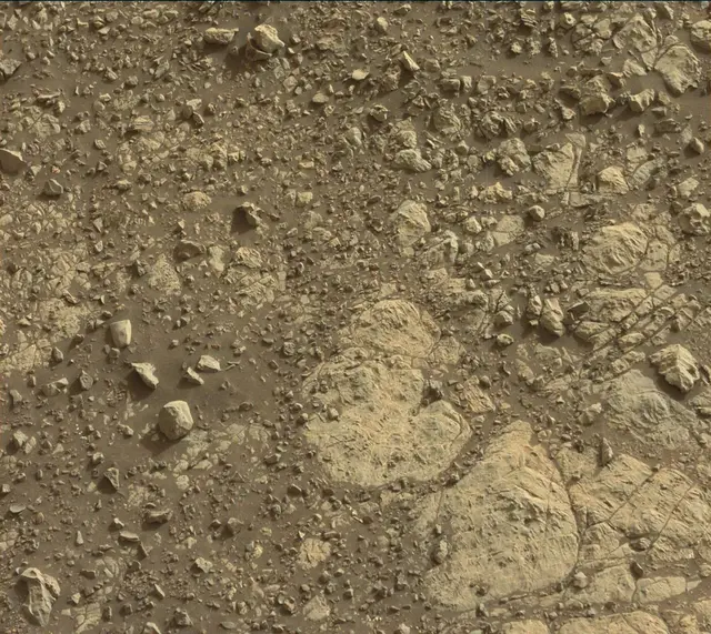 Sol 2218: Mast Camera (Mastcam)