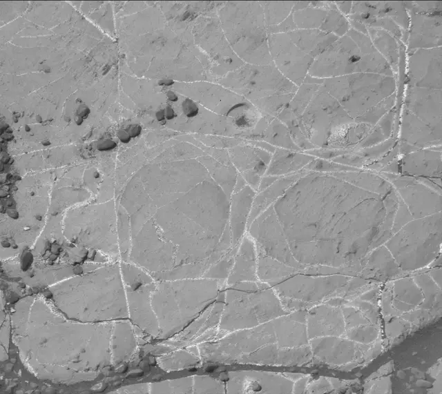 Sol 2218: Mast Camera (Mastcam)