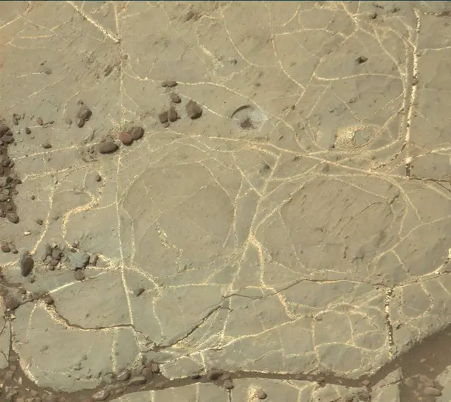 Sol 2218: Mast Camera (Mastcam)