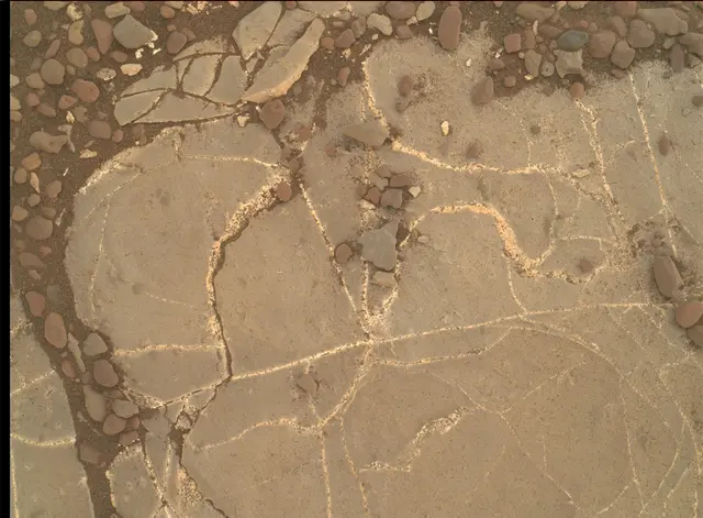 Sol 2218: Mars Hand Lens Imager (MAHLI)