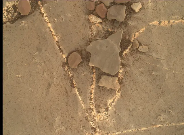 Sol 2218: Mars Hand Lens Imager (MAHLI)