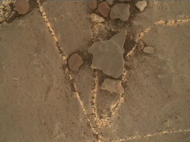 Sol 2218: Mars Hand Lens Imager (MAHLI)