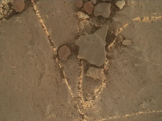 Sol 2218: Mars Hand Lens Imager (MAHLI)