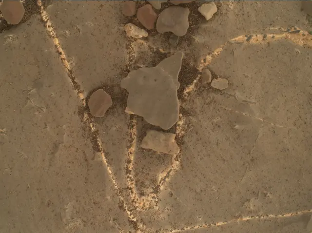 Sol 2218: Mars Hand Lens Imager (MAHLI)