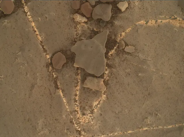 Sol 2218: Mars Hand Lens Imager (MAHLI)