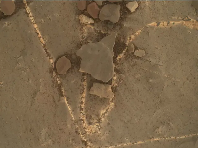 Sol 2218: Mars Hand Lens Imager (MAHLI)