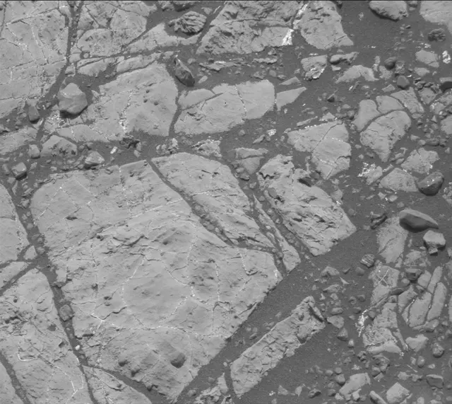 Sol 2219: Mast Camera (Mastcam)