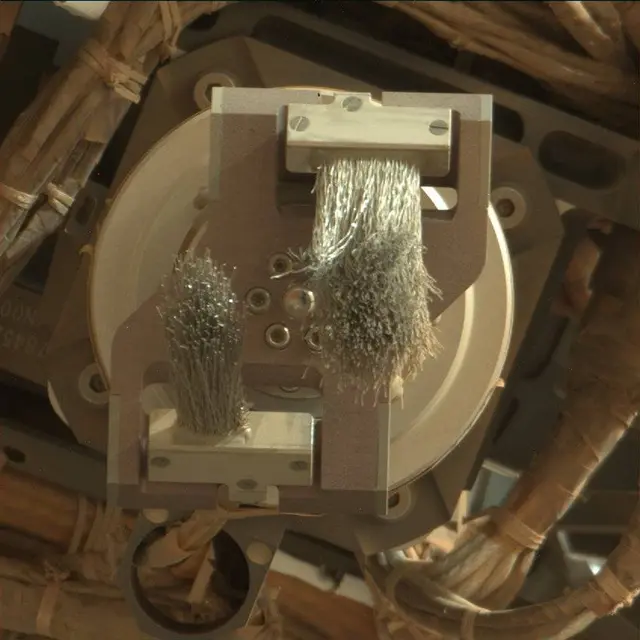 Sol 2220: Mast Camera (Mastcam)