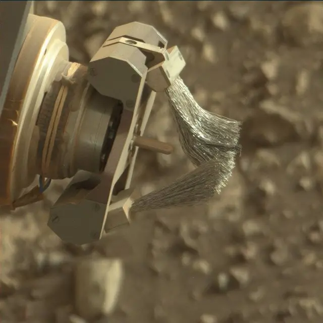 Sol 2220: Mast Camera (Mastcam)