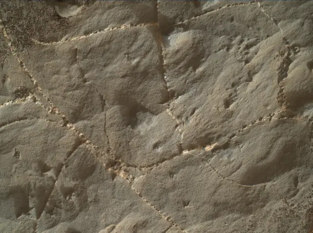 Sol 2220: Mars Hand Lens Imager (MAHLI)