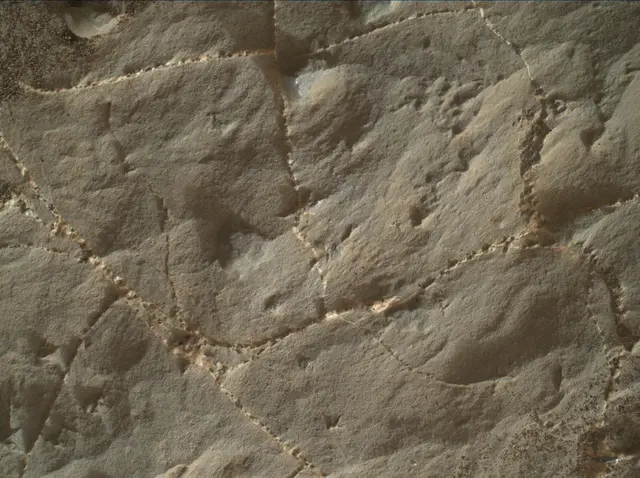 Sol 2220: Mars Hand Lens Imager (MAHLI)
