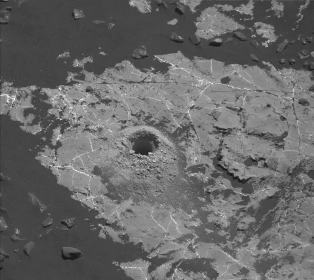 Sol 2225: Mast Camera (Mastcam)
