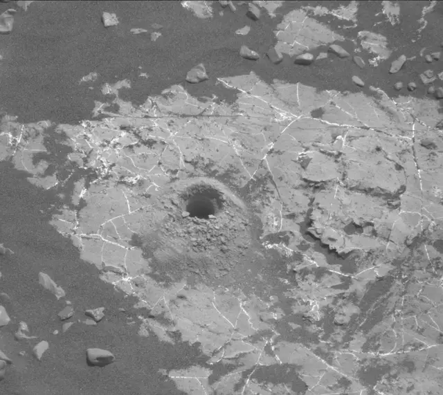 Sol 2225: Mast Camera (Mastcam)