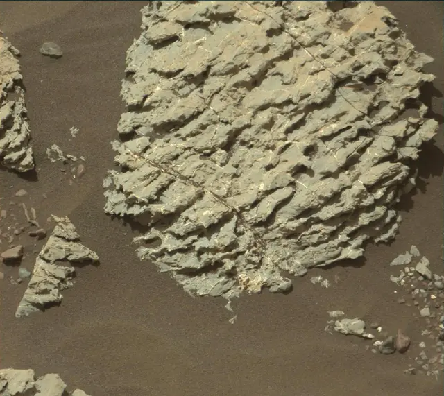 Sol 2233: Mast Camera (Mastcam)