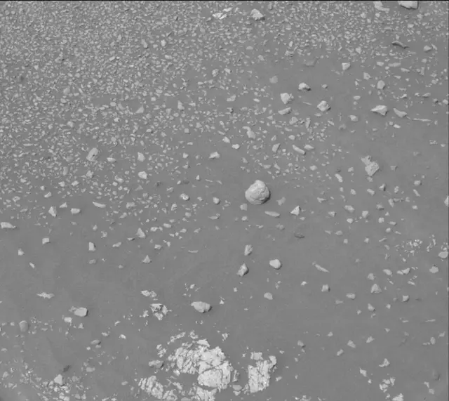 Sol 2235: Mast Camera (Mastcam)