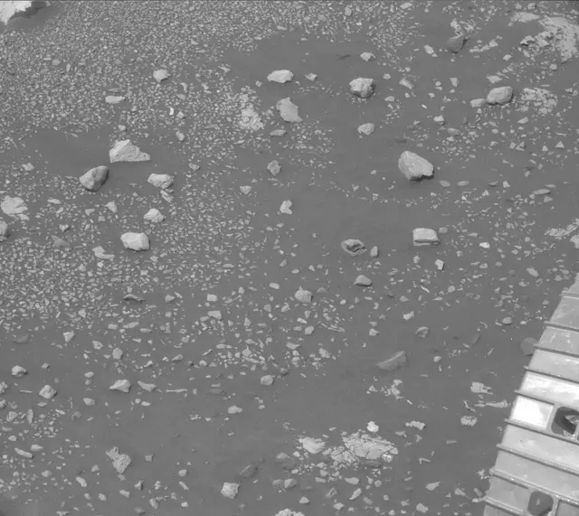 Sol 2235: Mast Camera (Mastcam)