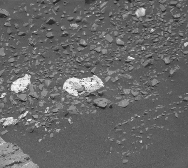 Sol 2235: Mast Camera (Mastcam)