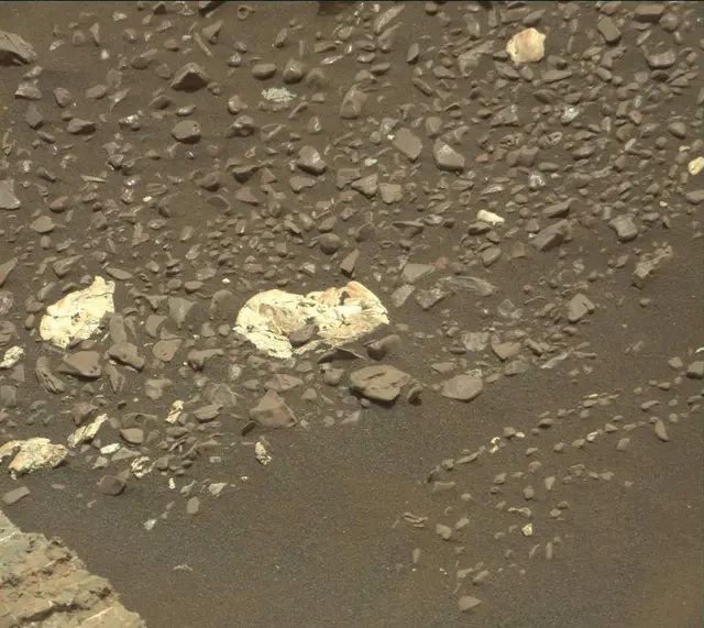 Sol 2235: Mast Camera (Mastcam)
