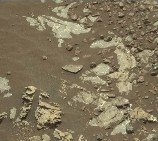Sol 2243: Mast Camera (Mastcam)