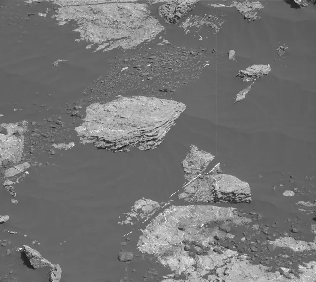 Sol 2246: Mast Camera (Mastcam)