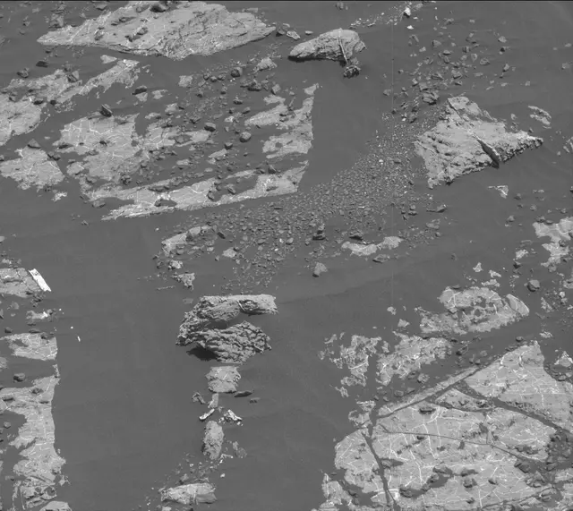 Sol 2246: Mast Camera (Mastcam)