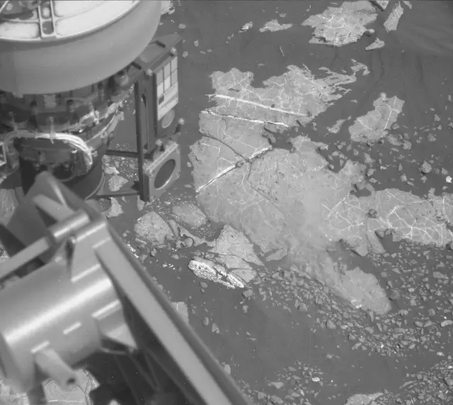 Sol 2246: Mast Camera (Mastcam)