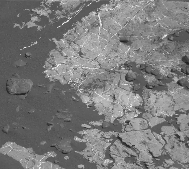 Sol 2246: Mast Camera (Mastcam)