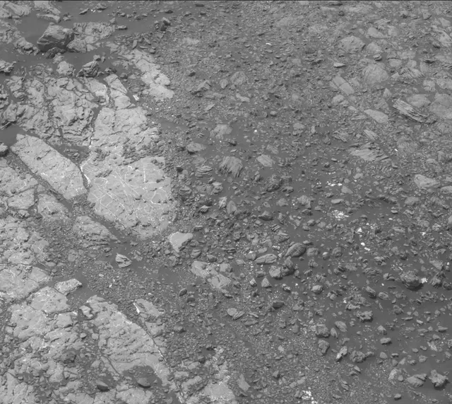 Sol 2247: Mast Camera (Mastcam)