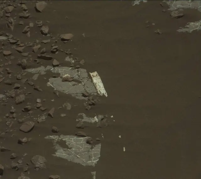 Sol 2250: Mast Camera (Mastcam)