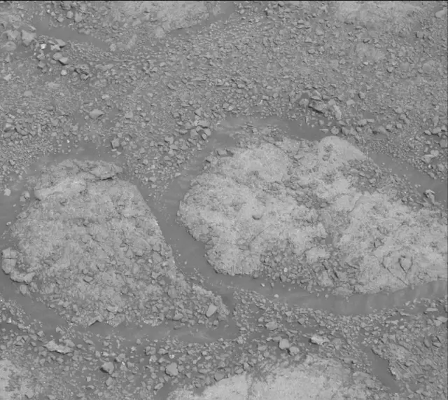 Sol 2257: Mast Camera (Mastcam)