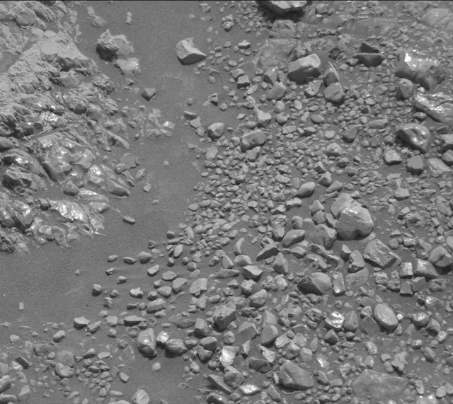 Sol 2259: Mast Camera (Mastcam)