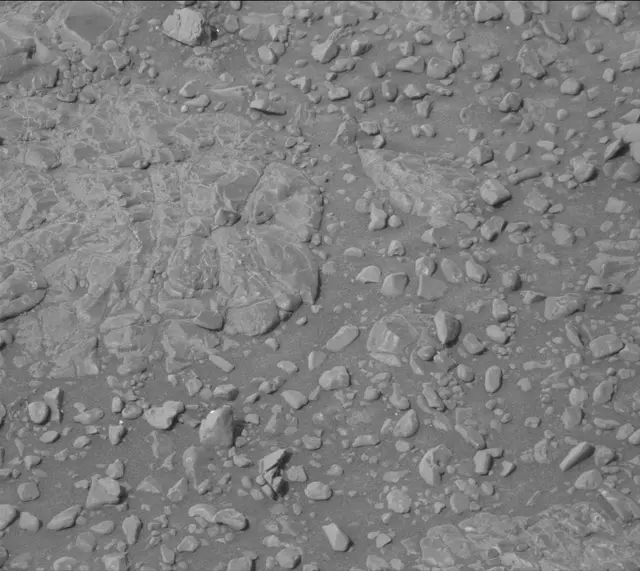 Sol 2287: Mast Camera (Mastcam)
