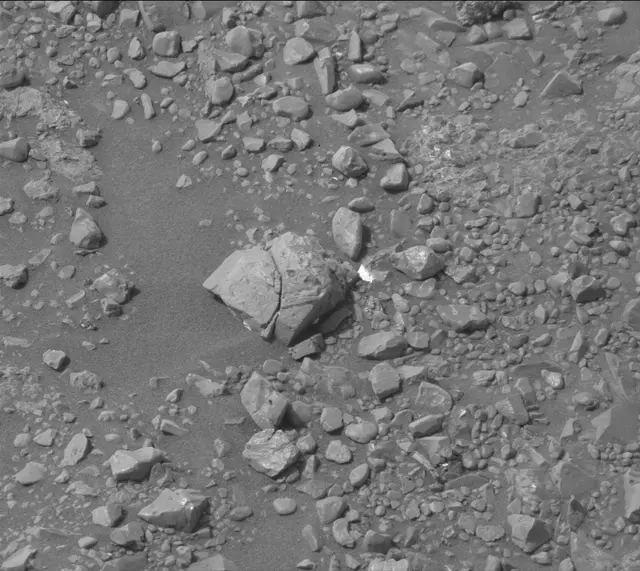 Sol 2287: Mast Camera (Mastcam)