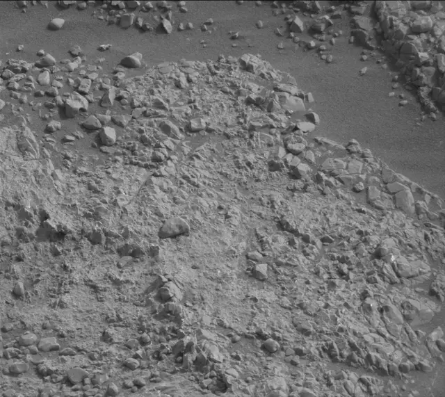 Sol 2287: Mast Camera (Mastcam)