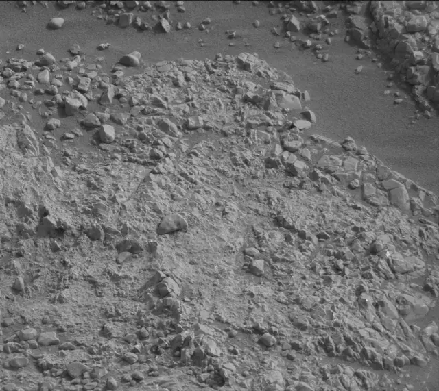 Sol 2287: Mast Camera (Mastcam)
