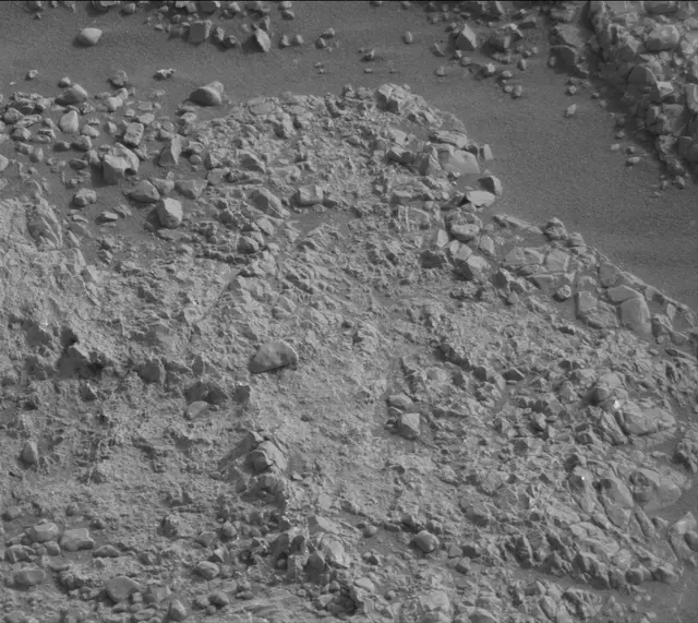 Sol 2287: Mast Camera (Mastcam)