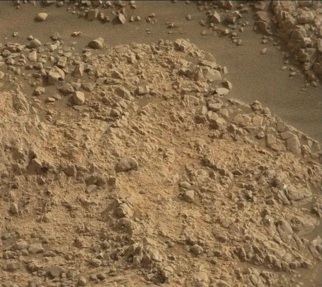 Sol 2287: Mast Camera (Mastcam)
