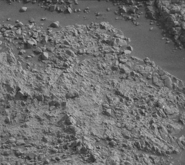 Sol 2287: Mast Camera (Mastcam)
