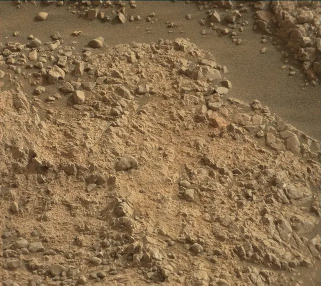 Sol 2287: Mast Camera (Mastcam)
