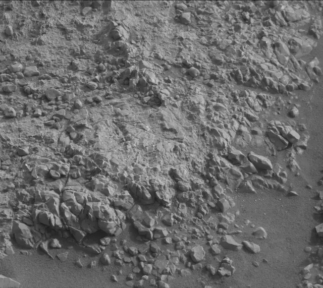 Sol 2287: Mast Camera (Mastcam)