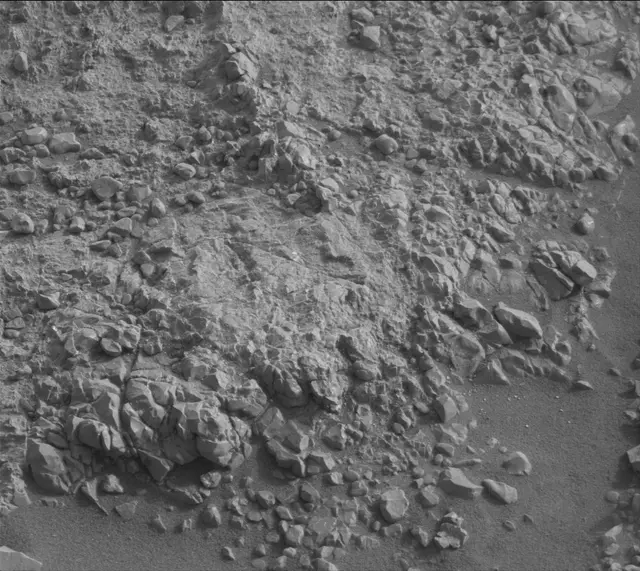 Sol 2287: Mast Camera (Mastcam)