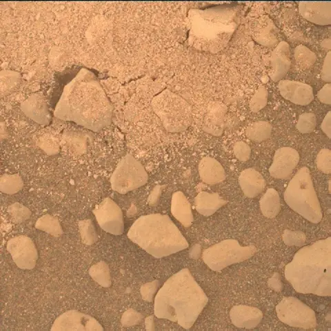 Sol 2289: Mars Hand Lens Imager (MAHLI)