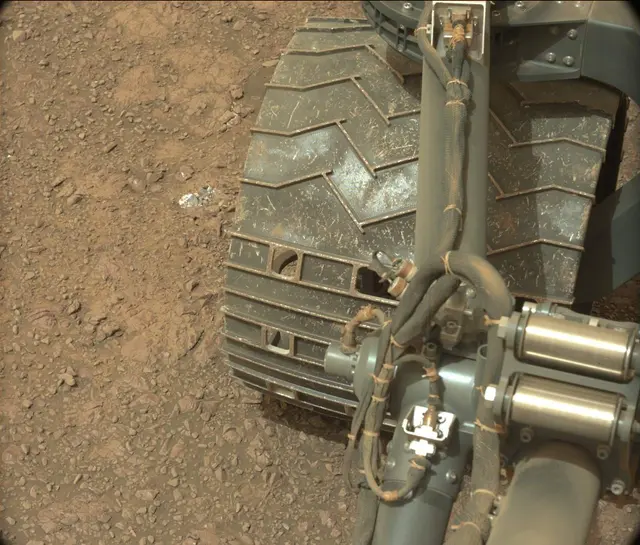 Sol 2291: Mast Camera (Mastcam)