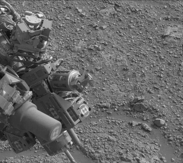 Sol 2293: Mast Camera (Mastcam)