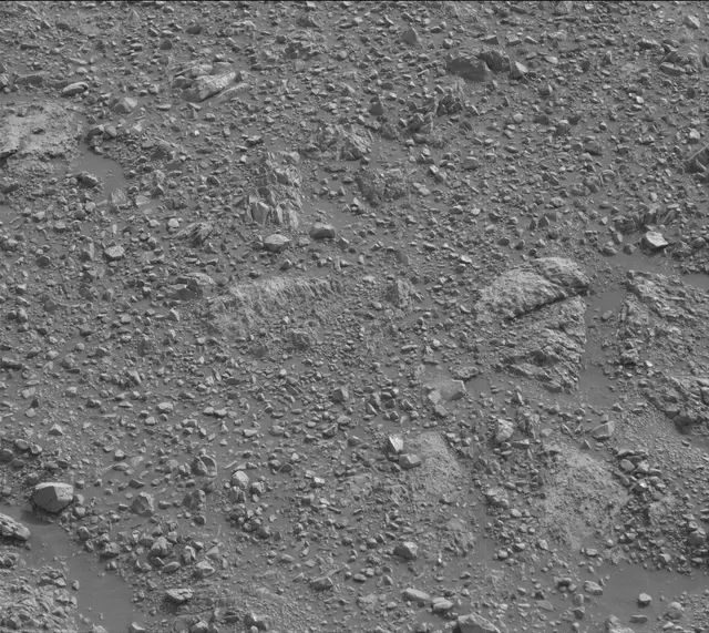 Sol 2293: Mast Camera (Mastcam)