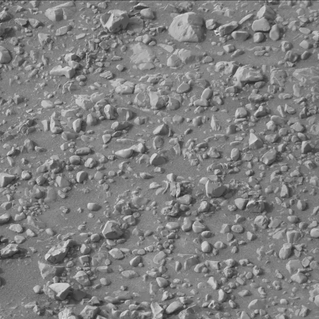 Sol 2293: Mast Camera (Mastcam)